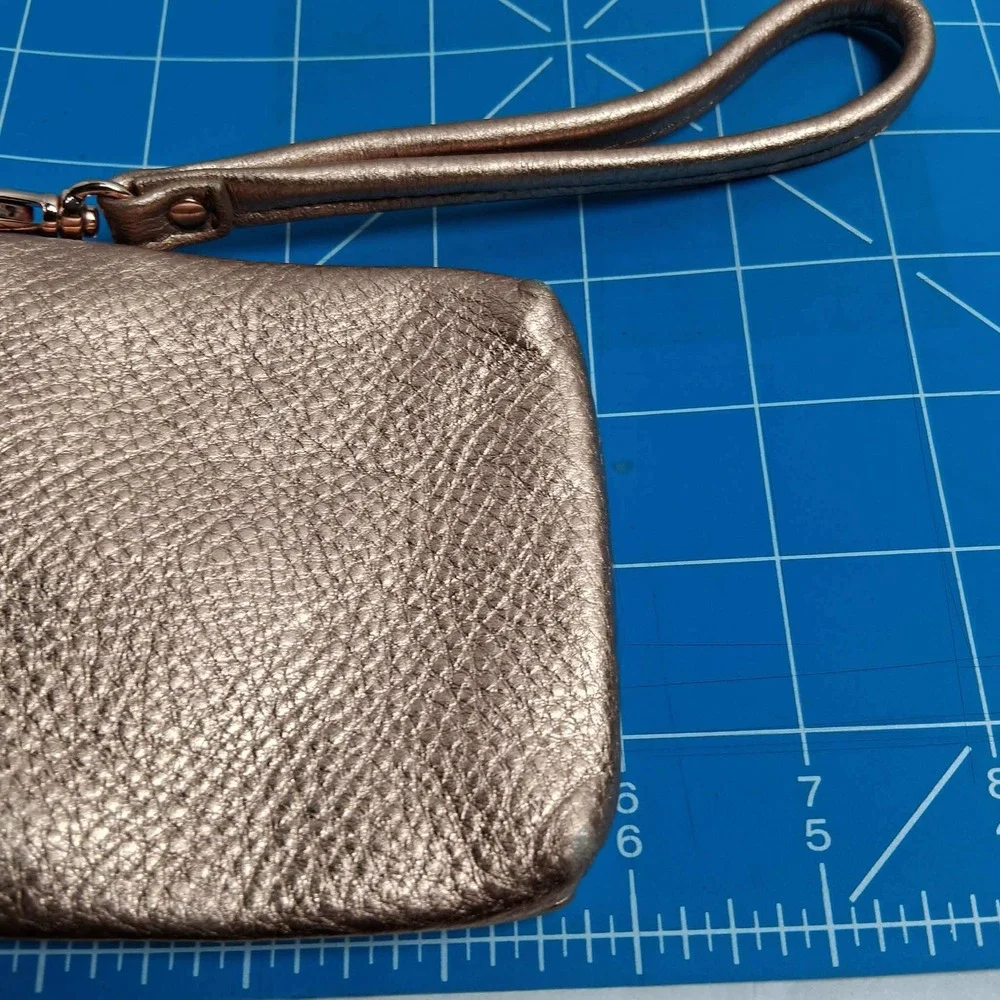 Fossil rose gold